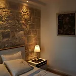 Mia Daire Dubrovnik
