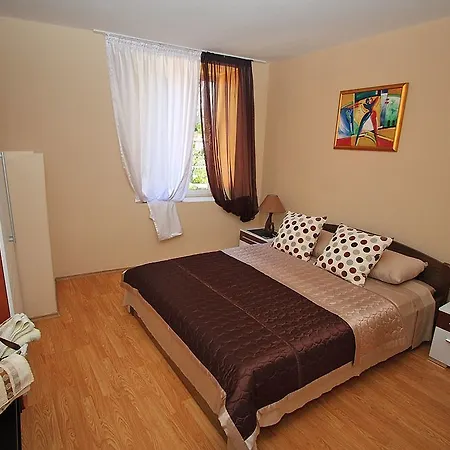 ミア * ドゥブロブニク