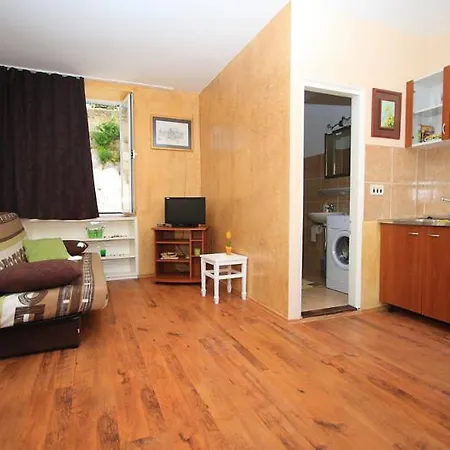 Mia Apartment