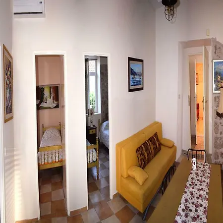 Mia Dubrovnik