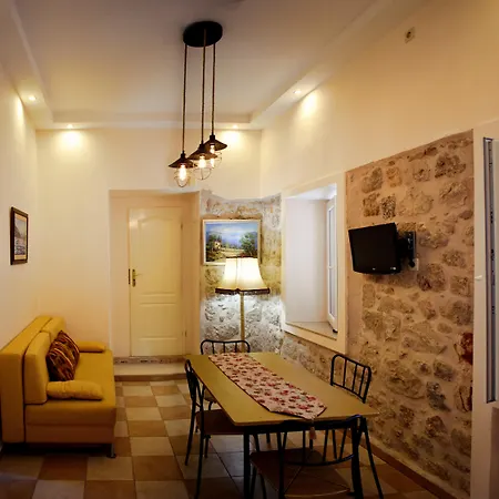 Mia Apartment
