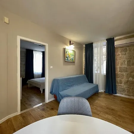 Mia Apartment