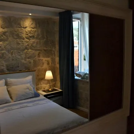 Mia Apartman *